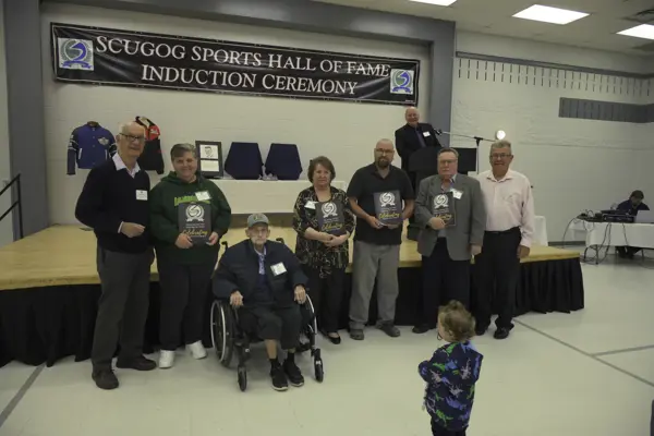 group receiving their awards