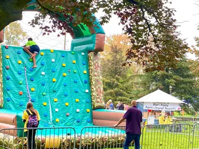 Picture of a blow up climber 